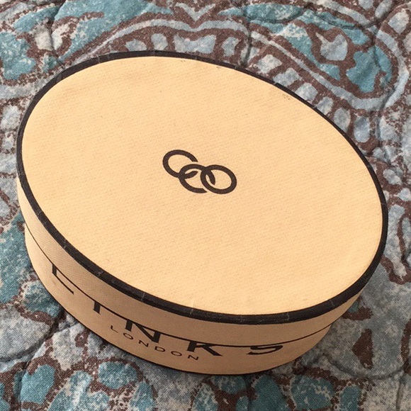 LINKS of LONDON Oval Box - Picture 1 of 8